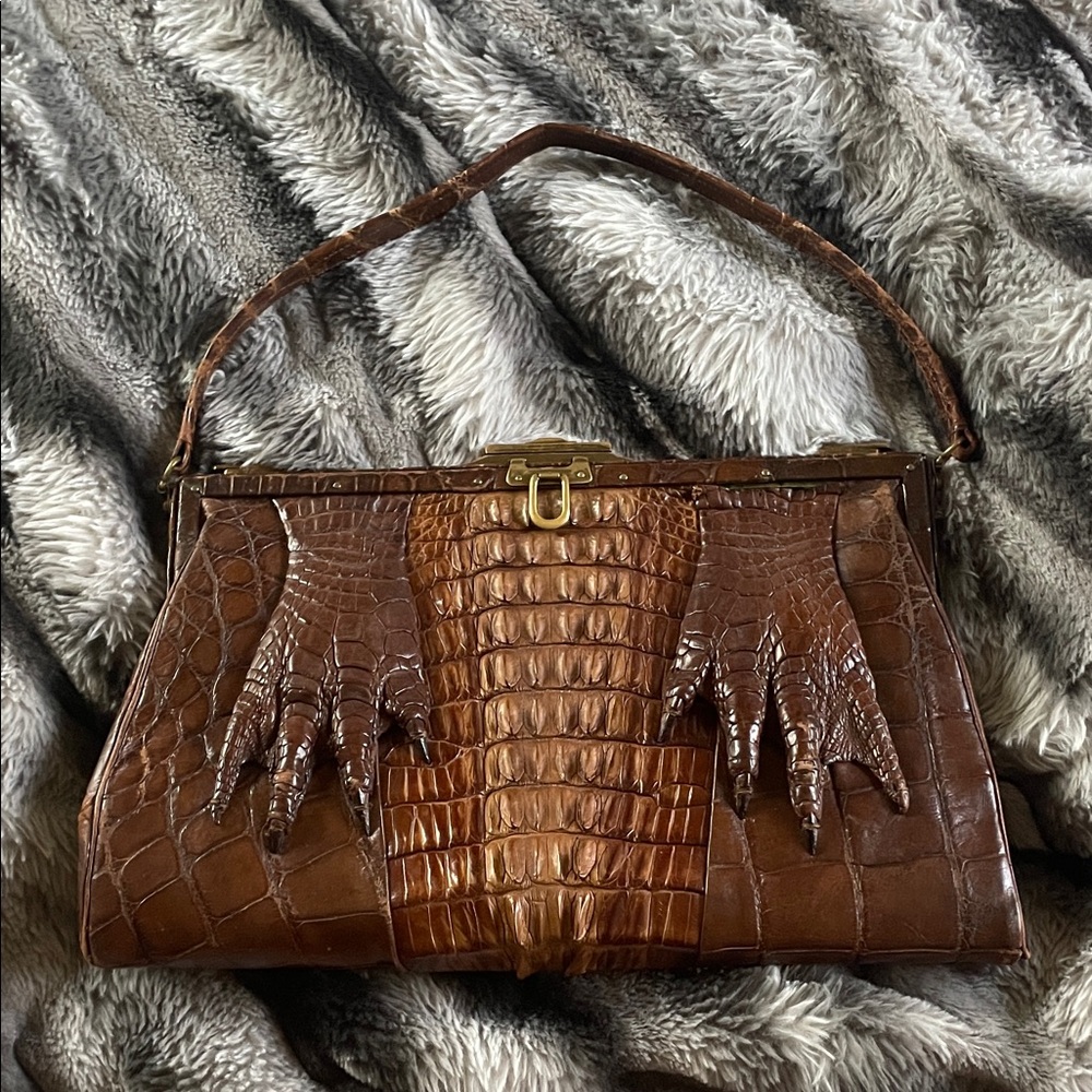 Elegant Brown Crocodile Pattern Handbag